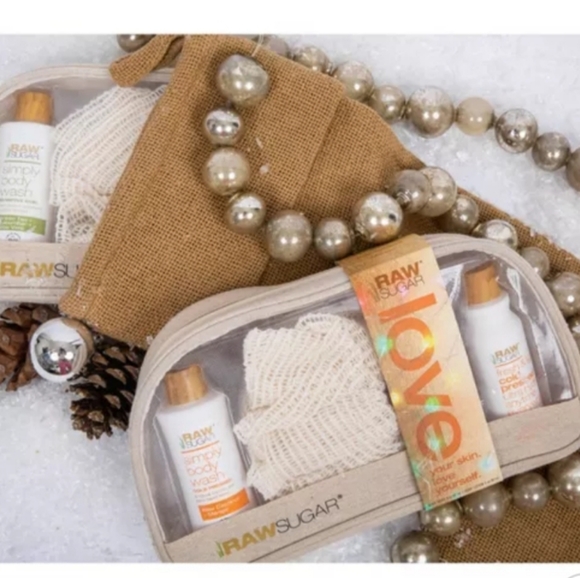 🦋Raw Sugar Gift Set - brand new unopened - Picture 2 of 2